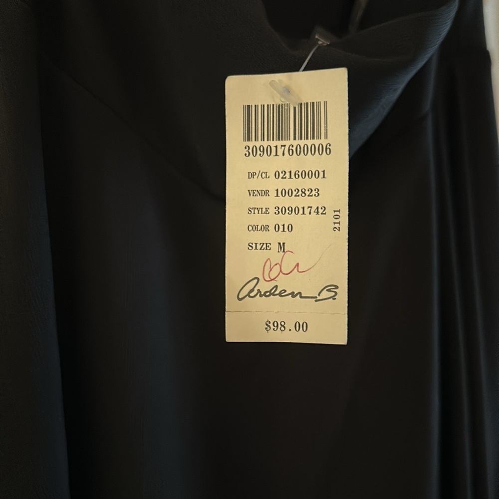 Dress - Picture 3 of 3